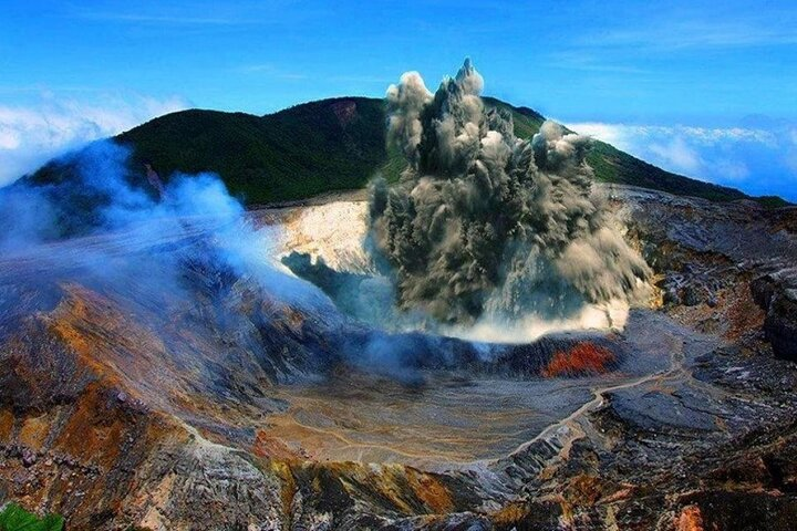 Poas Volcano National Park - Admission Ticket - Photo 1 of 11